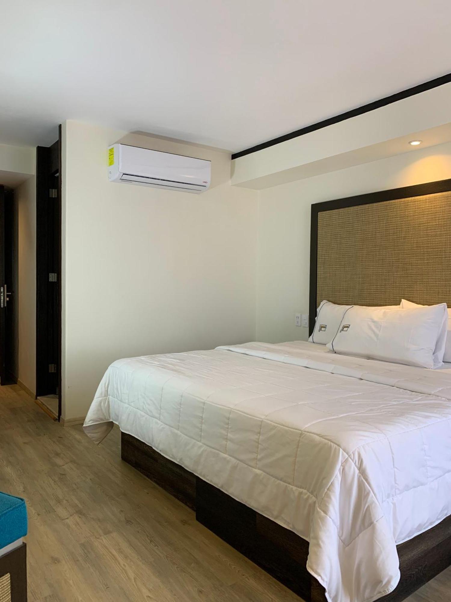 Hotel Lepanto Reforma Mexico City Exterior photo