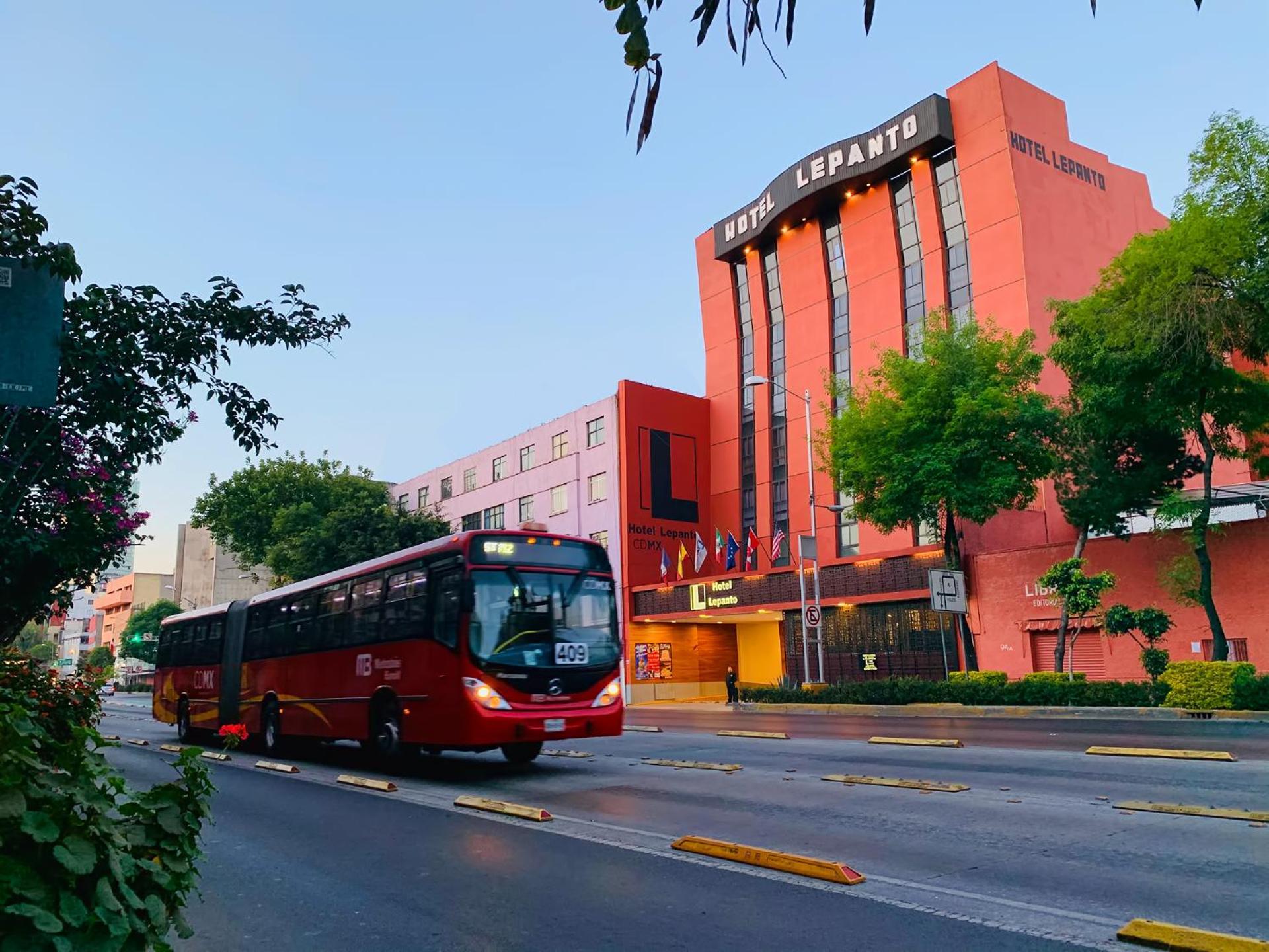 Hotel Lepanto Reforma Mexico City Exterior photo